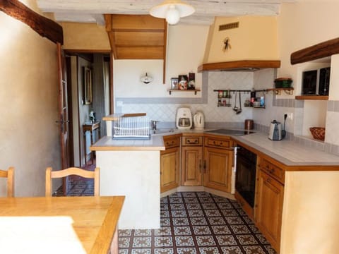 Maison spacieuse avec jardin, terrasse et tout confort, calme assuré à Poinville - FR-1-581-16 House in Île-de-France