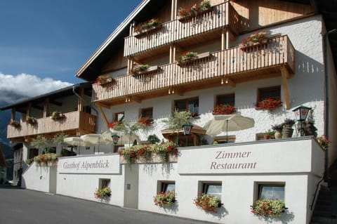 Property building, Nearby landmark, Restaurant/places to eat, Day, Natural landscape, Location, Internal: Not applicable to any particular room