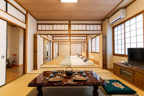 Photo of the whole room