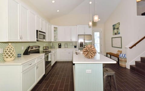 Seahorse Beach House by Beach Retreats House in Holmes Beach