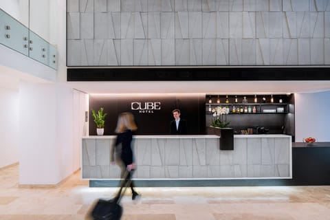 Staff, Lobby or reception