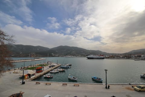 Natural landscape, Balcony/Terrace, Mountain view, Sea view
