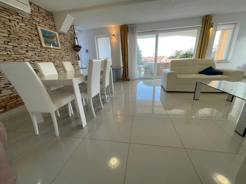 VILLA LINA Villa in Premantura