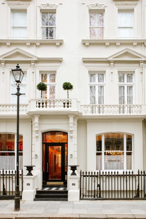 Property building, Facade/entrance
