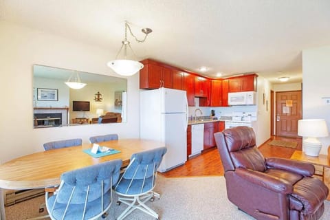 Seagrass Condo House in Moclips