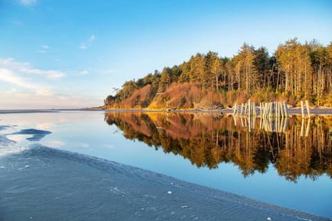 Oyster Condo House in Moclips
