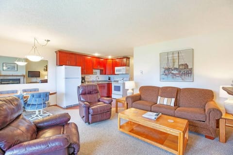 Oyster Condo House in Moclips