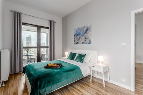 Bed, View (from property/room), View (from property/room), Balcony/Terrace, Bedroom