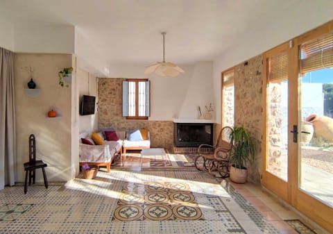 Communal lounge/ TV room, Family