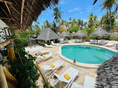 Swimming pool
