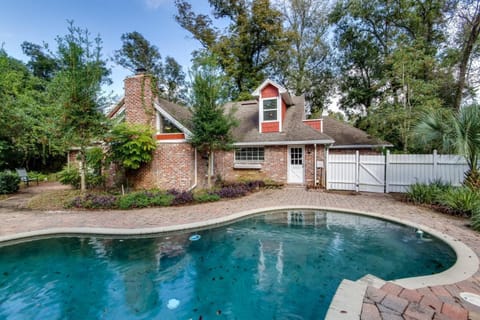 English Cottage Pool Home Florida Style House in Orange Park