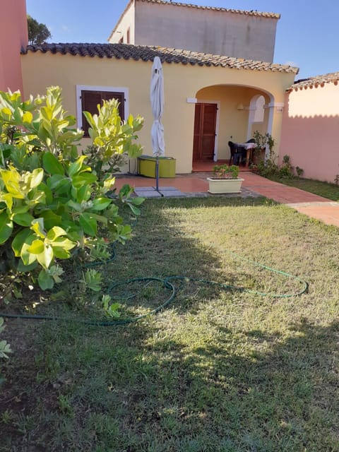 casa mirice in residence con piscina ,wifi,climatizzatore vicino al mare Apartment hotel in Sardinia