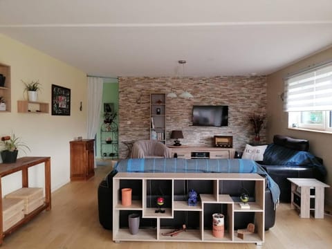 Villa bois avec jardin, terrasse, WIFI, proche centre et plage à Trébeurden - FR-1-368-273 House in Brittany