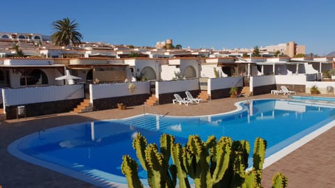 Off site, Pool view, Swimming pool