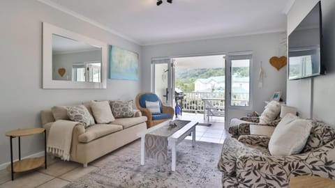Natural landscape, View (from property/room), Living room, Seating area