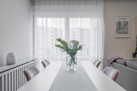 Business facilities, Dining area