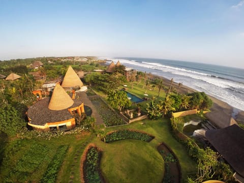 Bird's eye view, Garden view, Landmark view, Pool view, Sea view
