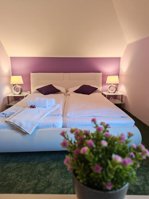 Hotel Kärntnerhof Velden - Zum Schankbaron Hotel in Velden am Wörthersee