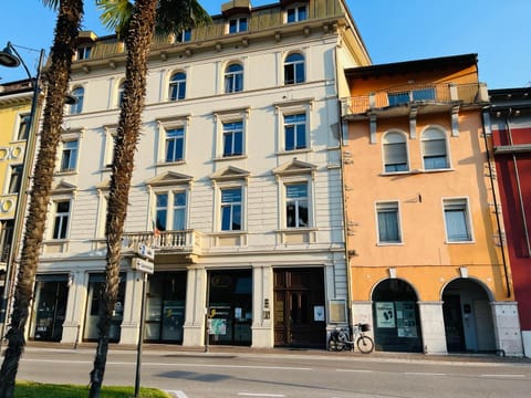 Property building, Street view