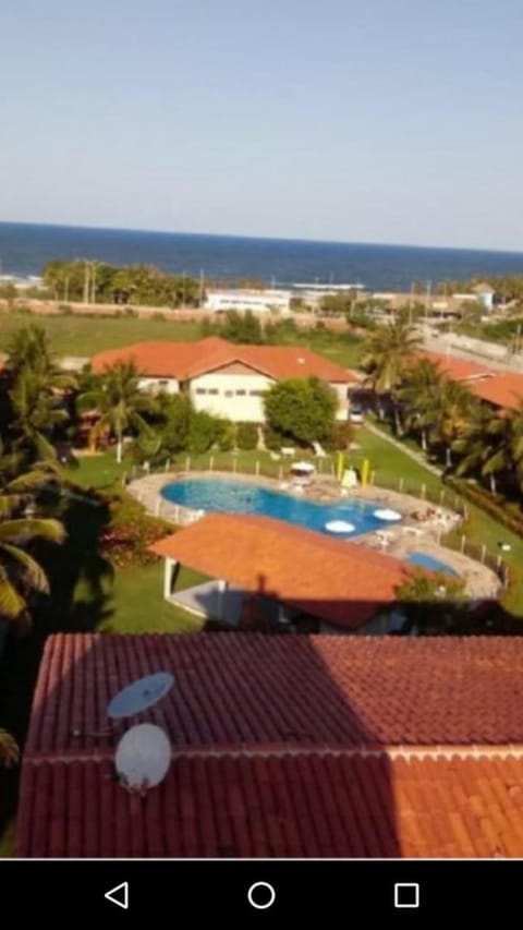 Bird's eye view, Pool view