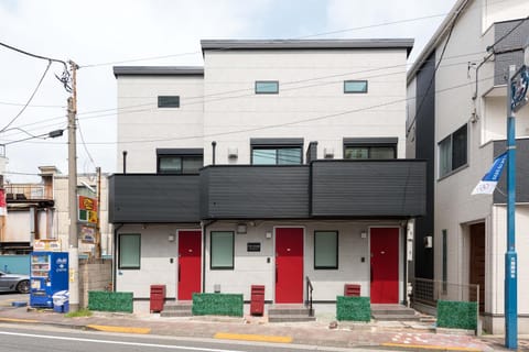 Property building, Facade/entrance