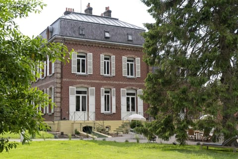 Property building, Garden