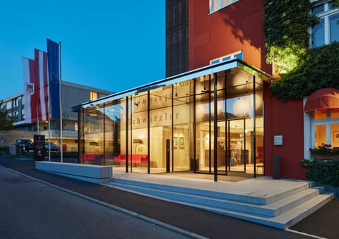 Property building, Facade/entrance