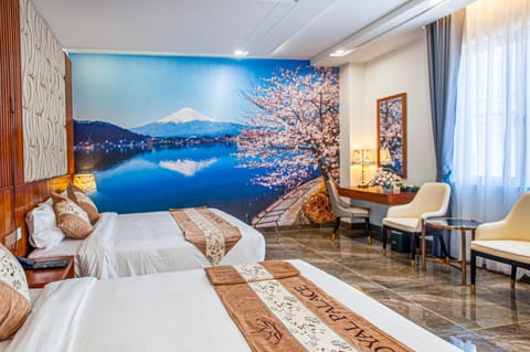 Bed, Living room, Photo of the whole room, Seating area, Bedroom