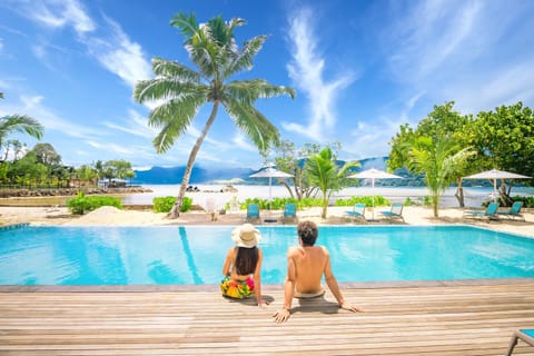 Day, People, Natural landscape, Guests, Pool view, Swimming pool, sunbed