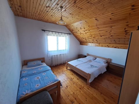 Apartments Đurđić Apartment in Montenegro