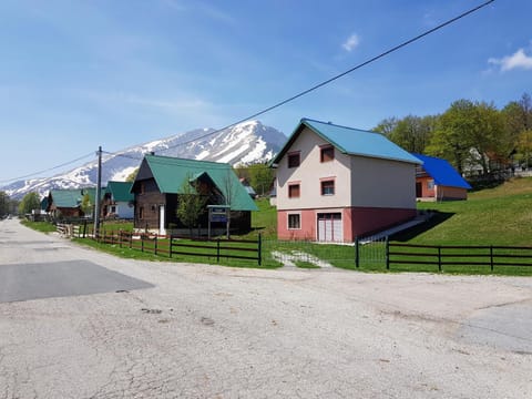 Property building, Off site, Garden view, Mountain view