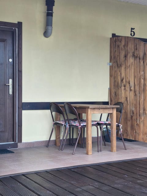 Leśny dworek - pokoje nad jeziorem Farm Stay in Pomeranian Voivodeship