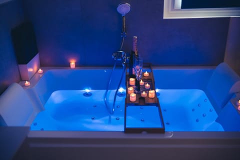 Hot Tub, Bathroom, Bath