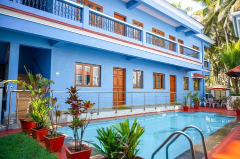 Property building, Swimming pool