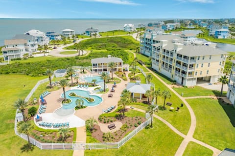 Sunset Vista - Heated Pool, Lazy River, 2 x Hot Tubs! House in Galveston Island