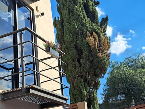 Property building, View (from property/room), Balcony/Terrace