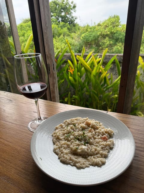 Restaurant/places to eat, Food and drinks, Food, Lunch, Dinner, Drinks, Alcoholic drinks