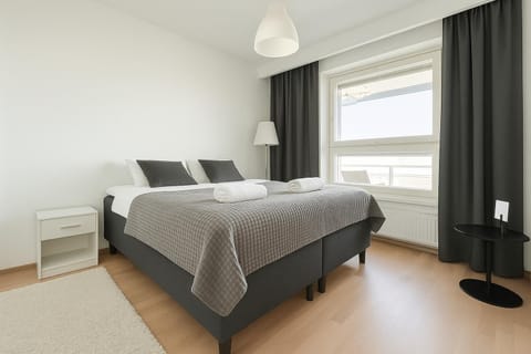 City Home Finland Panorama Suite - New Luxury Suite with Own SAUNA, One Bedroom, Spacious Balcony with City Views and Great Location next to Nokia Arena Apartment in Finland