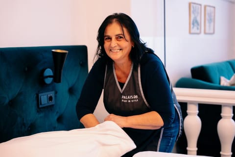 Bedroom, room service