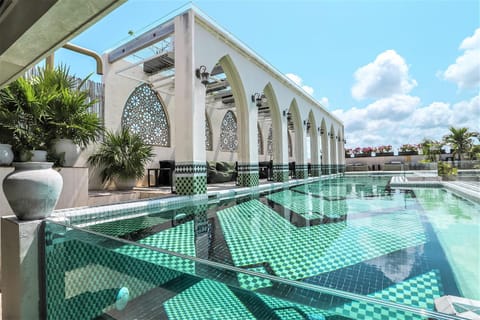 Day, Pool view, Swimming pool, sunbed