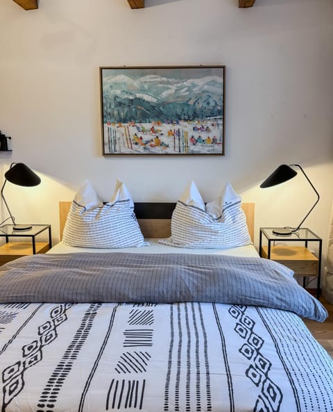 swissme - modernes Studio am Sportplatz mit Balkon & Parkplatz Apartment in Saint Moritz