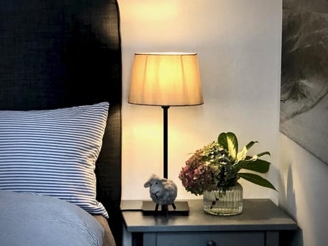 Decorative detail, Bedroom