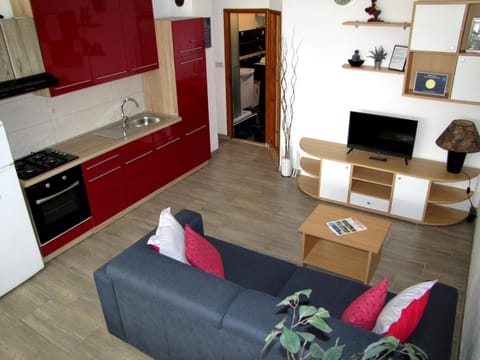 Kitchen or kitchenette, Living room