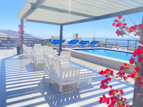 Day, Natural landscape, Pool view, Swimming pool