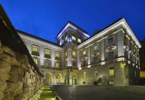 Property building, Facade/entrance, On site