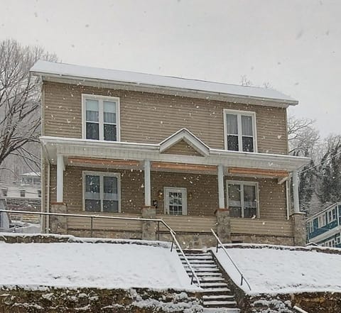 Property building, Winter