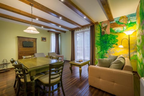 Living room, Seating area, Dining area