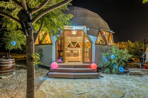 Property building, Night