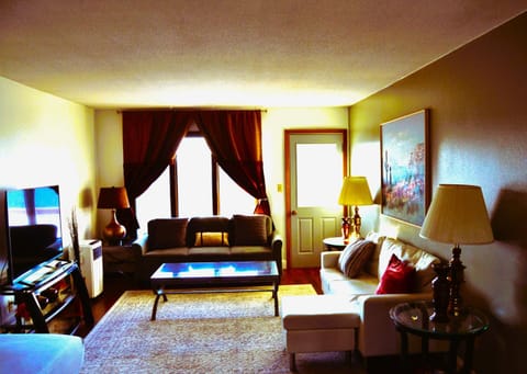 Arhaus 3 Apartment in Grand Forks