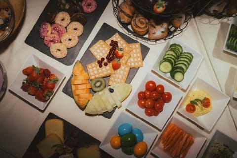 Breakfast, Buffet breakfast